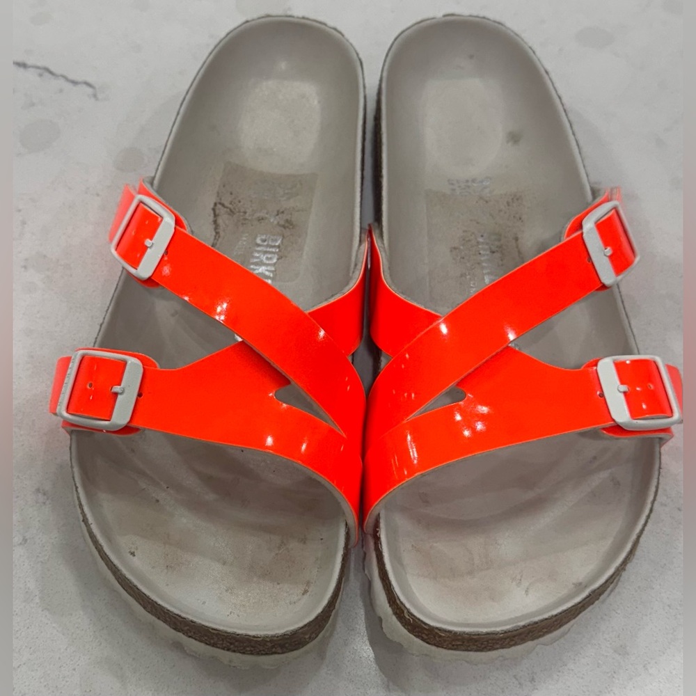 Birkenstock (39/8-8.5) Yao Balance neon orange sandals